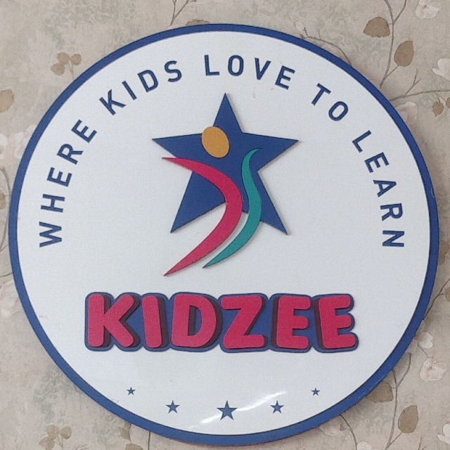 Kidzee Play school Nanda nagar logo