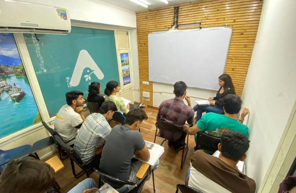 RN Career Group image 2