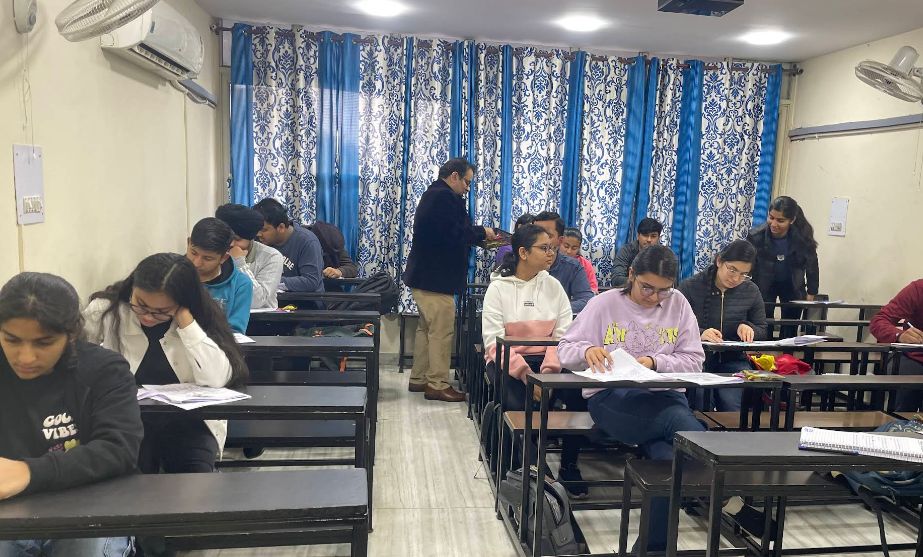 DINESH ECO CLASSES image 2