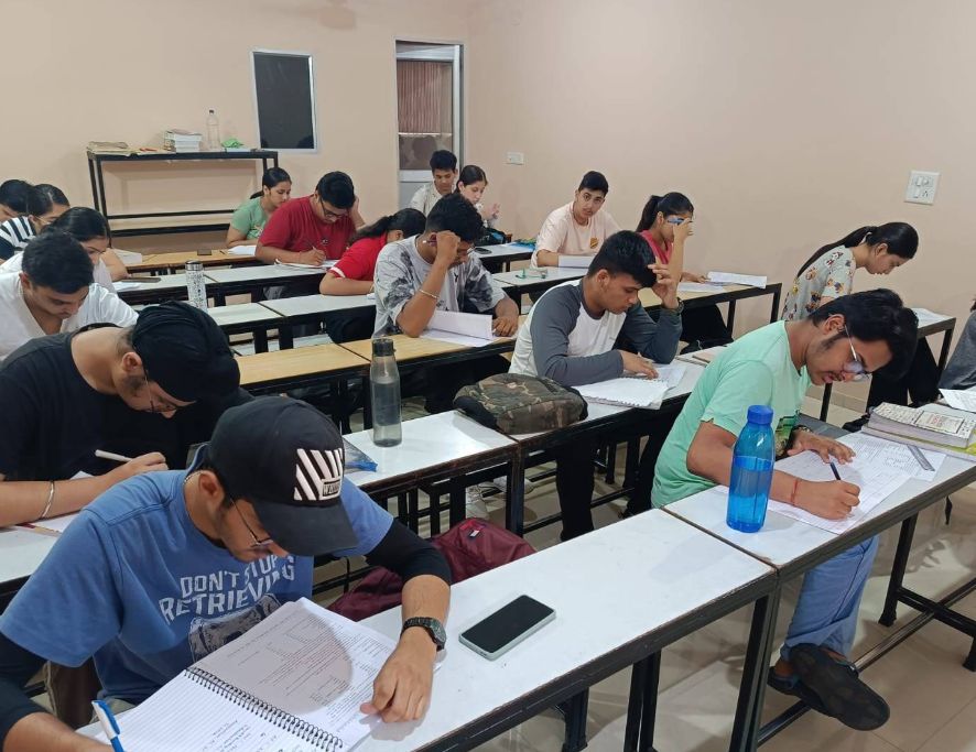 Kapur Accounts Classes  image 2