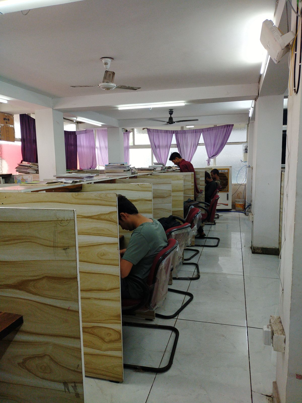 STUDY POINT LIBRARY image 2