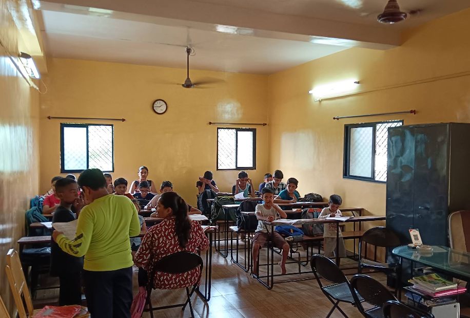 Adarsh coaching classes Nagpur image 3