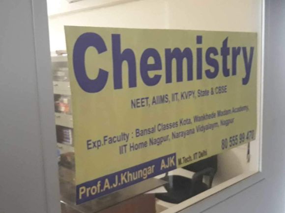 A J Khungar Sir Chemistry Coaching image 2