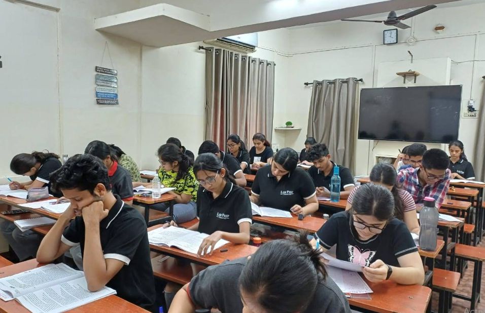 Law Prep Tutorial Nagpur  image 2