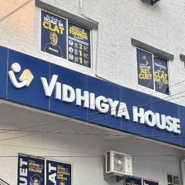VIDHIGYA CLAT logo