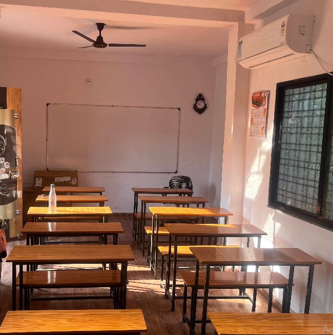 Toppers academy image 2