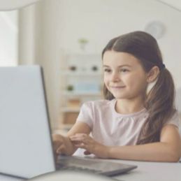 Smriti  Singh Classes logo