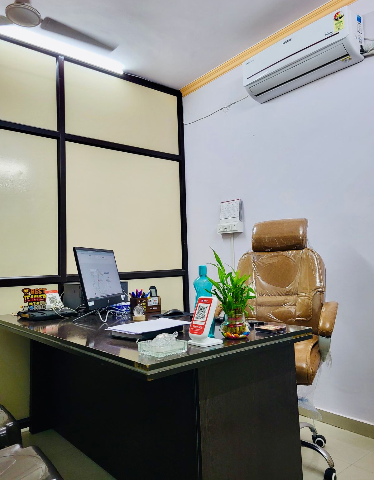 Bolt English image 3