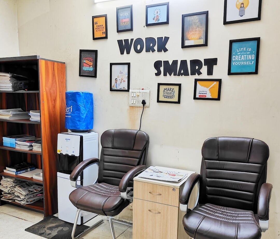 STS Library Laxmi Nagar image 4