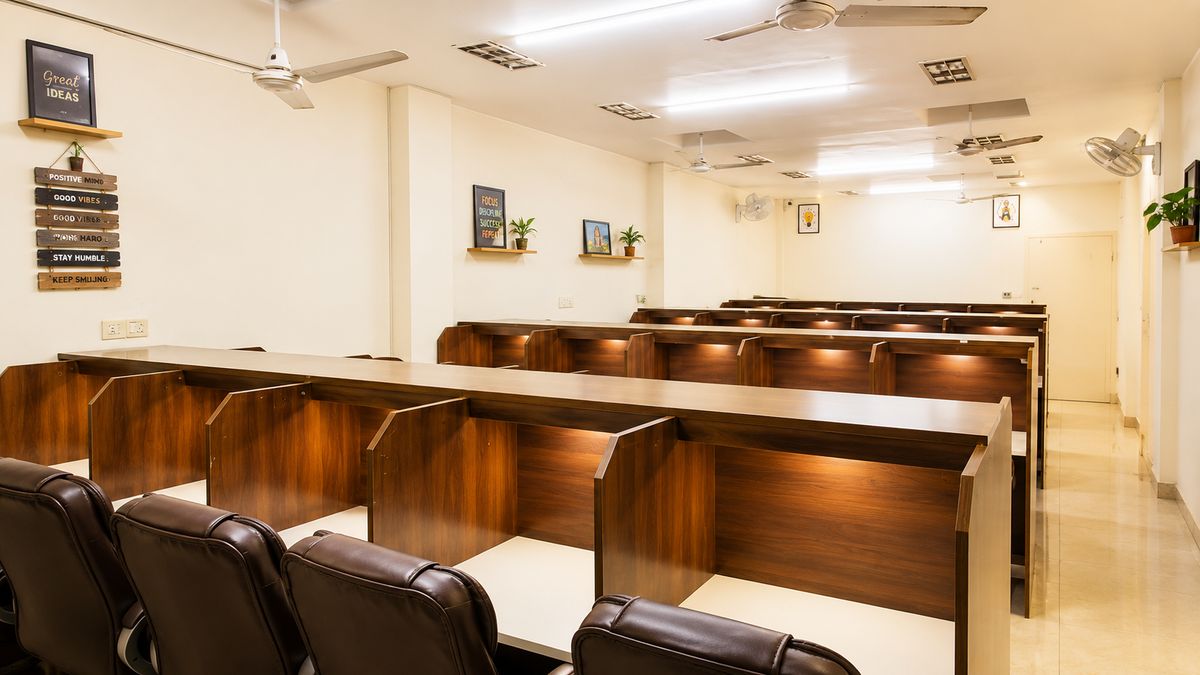 STS Library Laxmi Nagar image 3