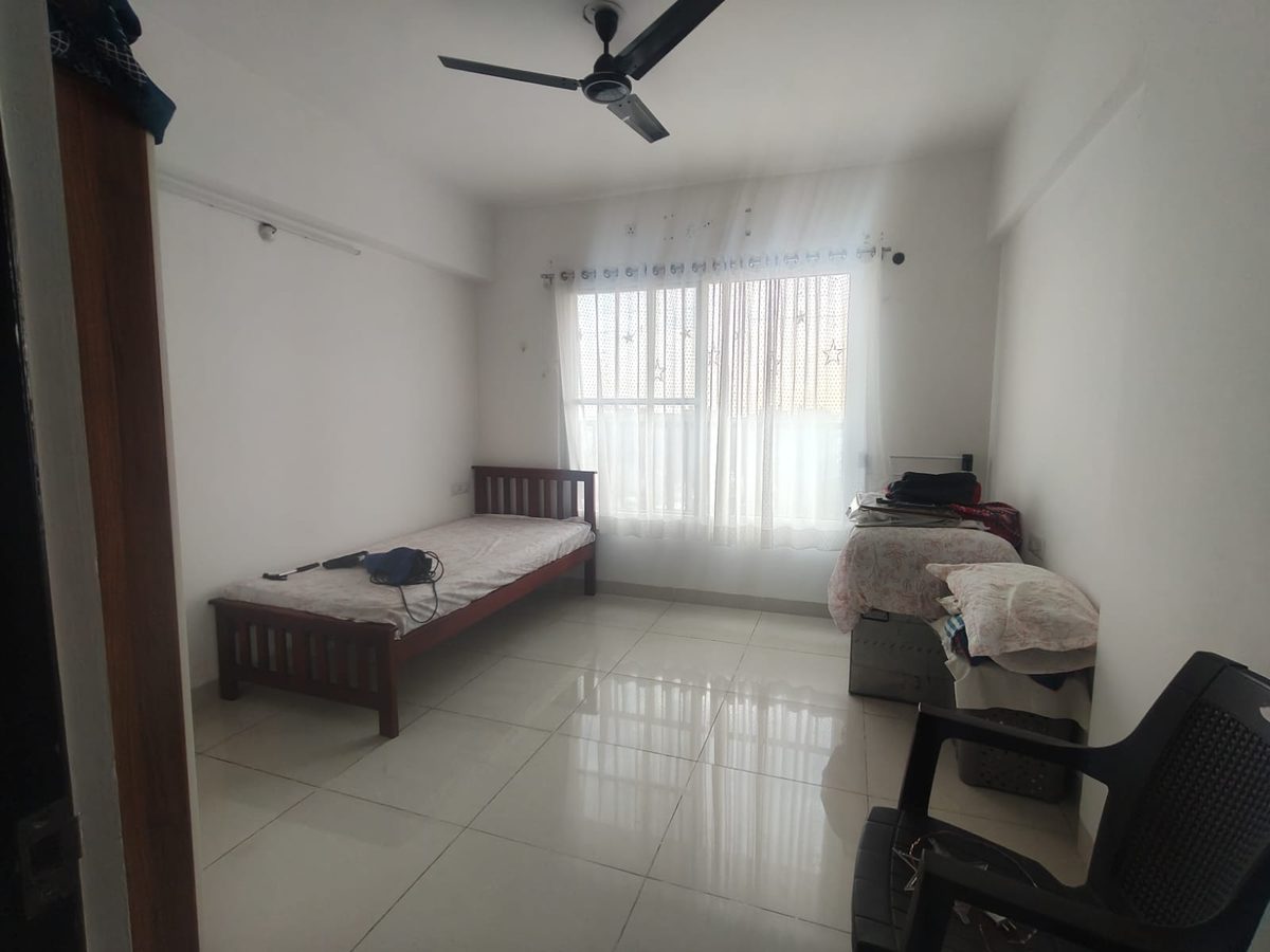 2BHK THE Empress Nipania – photo 4