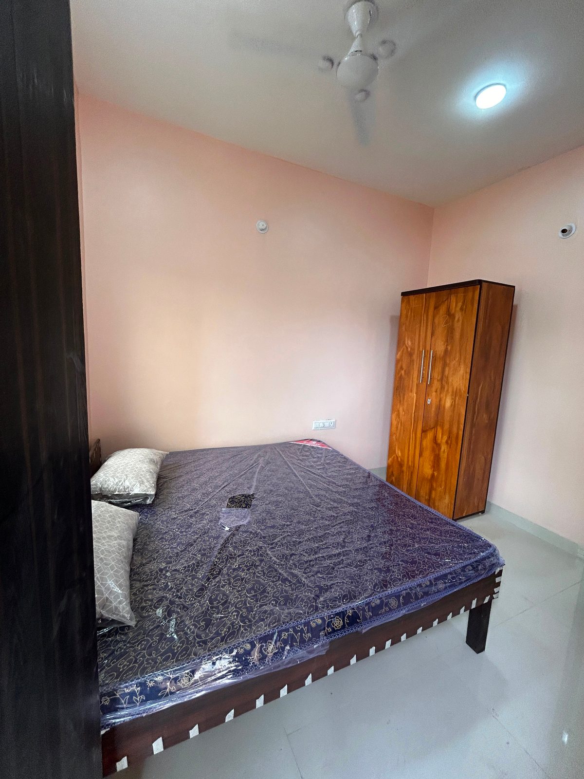1 BHK Apartment in Nipania – photo 3