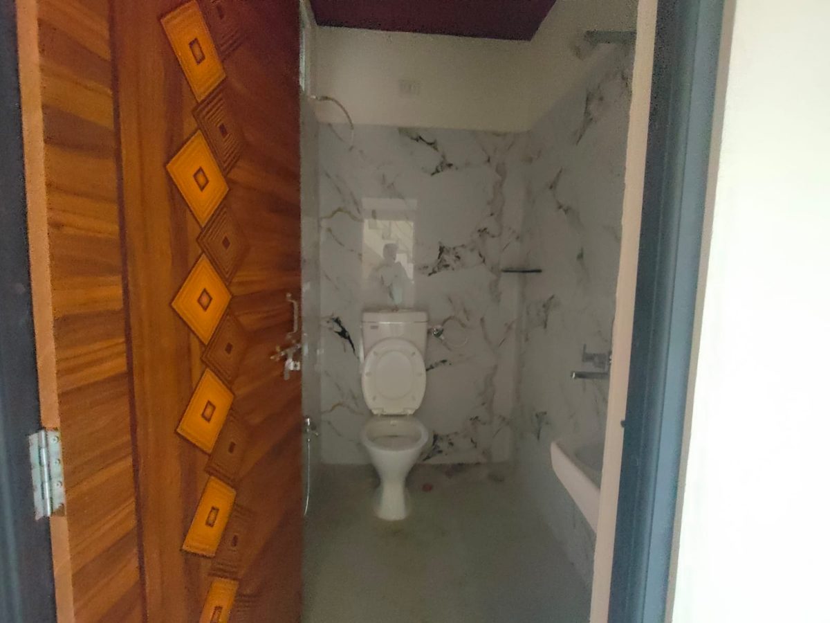 2 BHK Apartment in Mahalakshmi Nagar – photo 4